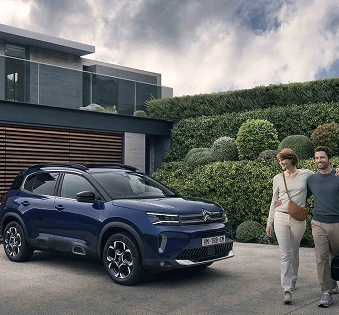 UNIQUE BALANCE AND PERSONALITY IMAGE